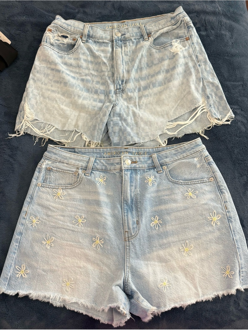 American Eagle Outfitters Light Wash Denim Shorts - Light Blue